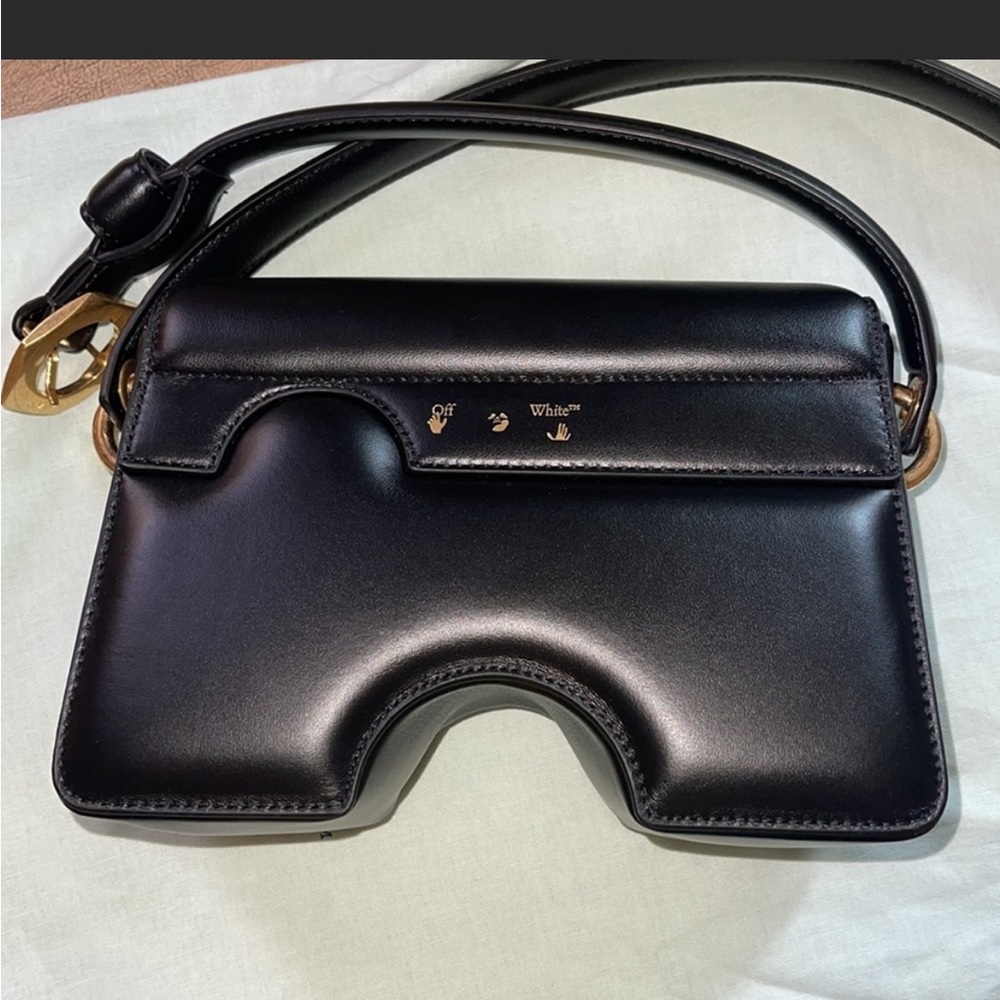 Off-white burrow crossbody bag